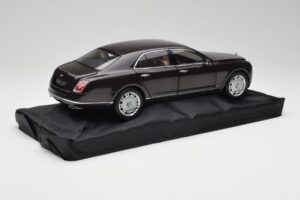 Bentley Mulsanne Burnt Oak Minichamps 1:18 100139905 Kovina – slika 3 od 8