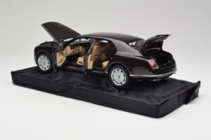 Bentley Mulsanne Burnt Oak Minichamps 1:18 100139905 Kovina – slika 5 od 8