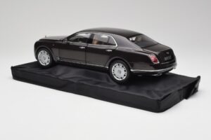 Bentley Mulsanne Burnt Oak Minichamps 1:18 100139905 Kovina – slika 7 od 8