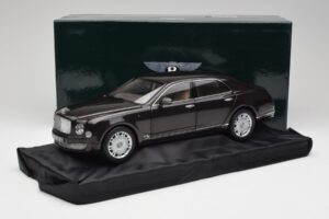 Bentley Mulsanne Burnt Oak Minichamps 1:18 100139905 Kovina – slika 8 od 8