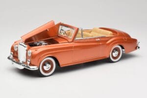 Bentley Type S2 Mulliner Kabriolet Tudor Oranžna Metalik Solido 1:18 8007 Kovina – slika 2 od 8