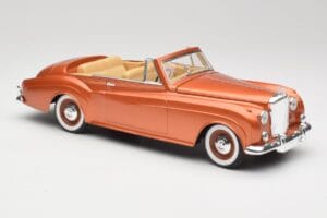 Bentley Type S2 Mulliner Kabriolet Tudor Oranžna Metalik Solido 1:18 8007 Kovina – slika 6 od 8