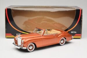 Bentley Type S2 Mulliner Kabriolet Tudor Oranžna Metalik Solido 1:18 8007 Kovina – slika 8 od 8