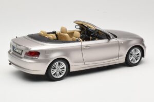 BMW 1 Series E88 Kabriolet Mineral Silver Metallic Kyosho 1:18 80430427020 Kovina – slika 3 od 8