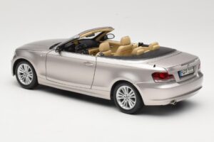 BMW 1 Series E88 Kabriolet Mineral Silver Metallic Kyosho 1:18 80430427020 Kovina – slika 7 od 8