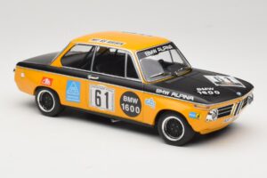 BMW 1600-2 BMW Alpina #61 R. Herzog / N. Lauda DNF 6 Hours Nurburgring 1970 Minichamps 1:18 155702661 Kovina – slika 4 od 6