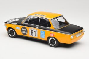BMW 1600-2 BMW Alpina #61 R. Herzog / N. Lauda DNF 6 Hours Nurburgring 1970 Minichamps 1:18 155702661 Kovina – slika 5 od 6