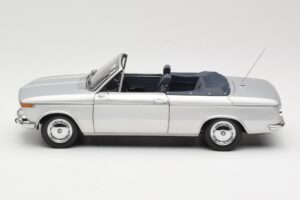 BMW 1600 Kabriolet Srebrna Minichamps 1:18 80430145819 Kovina – slika 4 od 8