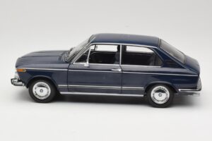BMW 1600 Touring Modra Minichamps 1:18 80430145823 Kovina – slika 4 od 8