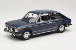 BMW 1600 Touring Modra Minichamps 1:18 80430145823 Kovina