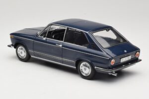 BMW 1600 Touring Modra Minichamps 1:18 80430145823 Kovina – slika 7 od 8