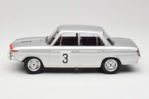 BMW 1800 TiSA #3 D. Glemser / J. Ickx 24 Hours of Spa 1965 Minichamps 1:18 155652903 Kovina – slika 3 od 6
