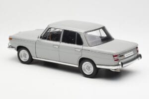 BMW 1800 TiSA Bernina Siv AUTOart 1:18 70621 Kovina – slika 7 od 8