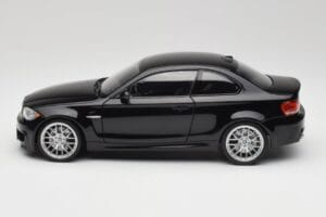 BMW 1M Coupe E82 Black Metallic Minichamps 1:18 110020021 Kovina – slika 4 od 8