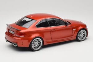 BMW 1M Coupe E82 Sakhir Orange Metallic Minichamps 1:18 110020020 Kovina – slika 3 od 8