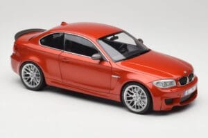 BMW 1M Coupe E82 Sakhir Orange Metallic Minichamps 1:18 110020020 Kovina – slika 6 od 8