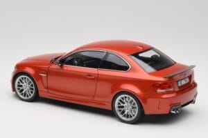 BMW 1M Coupe E82 Sakhir Orange Metallic Minichamps 1:18 110020020 Kovina – slika 7 od 8