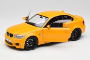 BMW 1M Coupe E82 Rumen Minichamps 1:18 110020026 Kovina – slika 2 od 8