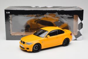 BMW 1M Coupe E82 Rumen Minichamps 1:18 110020026 Kovina – slika 8 od 8
