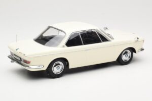 BMW 2000 CS Coupe Kremna KK-Scale 1:18 KKDC180121 Kovina – slika 2 od 6