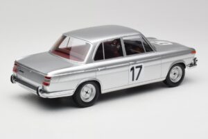 BMW 2000 Ti #17 J. Ickx / H. Hahne 24 Hours of Spa 1966 Winners Minichamps 1:18 107662517 Smola – slika 2 od 6