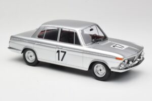 BMW 2000 Ti #17 J. Ickx / H. Hahne 24 Hours of Spa 1966 Winners Minichamps 1:18 107662517 Smola – slika 4 od 6