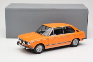 BMW 2000 Tii Touring Oranžna Minichamps 1:18 80430145824 Kovina – slika 8 od 8