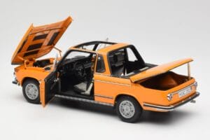 BMW 2002 E10 Kabriolet Colorado Oranžna AUTOart 1:18 80430300713 Kovina – slika 5 od 8