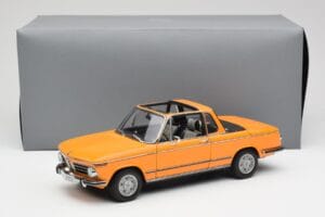 BMW 2002 E10 Kabriolet Colorado Oranžna AUTOart 1:18 80430300713 Kovina – slika 8 od 8