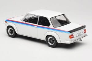 BMW 2002 E10 Turbo Bel MCG 1:18 MCG18408-R Kovina – slika 5 od 6
