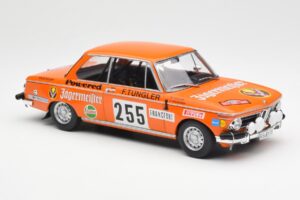BMW 2002 Jagermeister #255 W. Stiller Rally Monte Carlo 1973 IXO 1:18 18RMC165 Kovina – slika 4 od 6