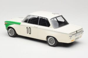 BMW 2002 Tii E10 #10 H. Hahne / D. Quester Winners Nurburgring 1968 Minichamps 1:18 155682710 Kovina – slika 5 od 6