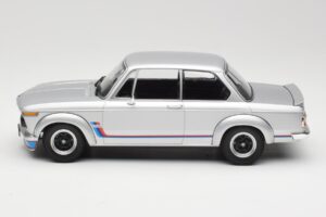 BMW 2002 Turbo E10 Srebrn Minichamps 1:18 155026201 Kovina – slika 3 od 6