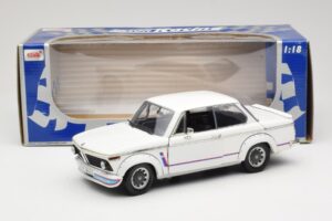 BMW 2002 Turbo E10 Bela Anson 1:18 30393 Kovina – slika 8 od 8