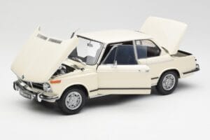 BMW 2002 Bel Kyosho 1:18 08541W Kovina – slika 2 od 8