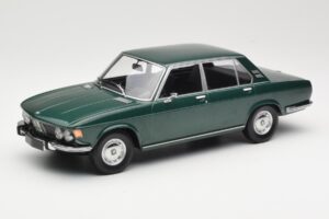 BMW 2500 E3 Green Metallic Minichamps 1:18 155029201 Kovina
