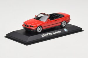 BMW 3 Series E30 Kabriolet Rdeč Minichamps 1:43 80429421500 Kovina – slika 2 od 4