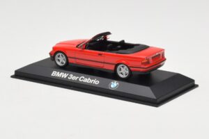 BMW 3 Series E30 Kabriolet Rdeč Minichamps 1:43 80429421500 Kovina – slika 3 od 4