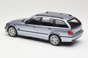 BMW 3 Series E36 Touring Blue Metallic MCG 1:18 MCG18365 Kovina – slika 5 od 6