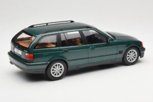 BMW 3 Series E36 Touring Green Metallic MCG 1:18 MCG18366 Kovina – slika 2 od 6