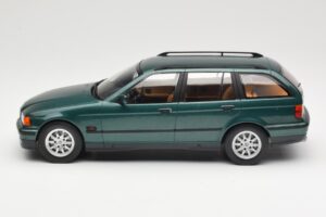 BMW 3 Series E36 Touring Green Metallic MCG 1:18 MCG18366 Kovina – slika 3 od 6