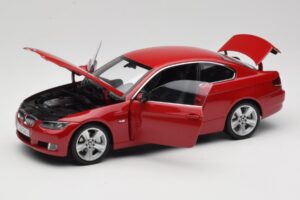 BMW 3 Series E92 Rdeč Kyosho 1:18 80430407219 Kovina – slika 2 od 8