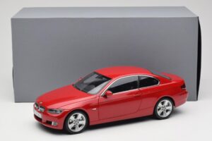 BMW 3 Series E92 Rdeč Kyosho 1:18 80430407219 Kovina – slika 8 od 8