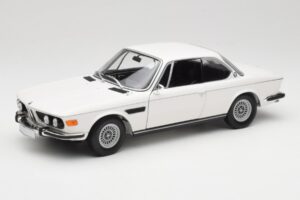 BMW 3.0 CSi E9 Bel Minichamps 1:18 180029026 Kovina