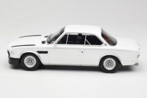 BMW 3.0 CSL E9 Chamonix White Otto 1:18 OT1145 Smola – slika 3 od 6