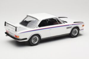 BMW 3.0 CSL E9 Bela Minichamps 1:18 155028136 Kovina – slika 2 od 6