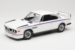 BMW 3.0 CSL E9 Bela Minichamps 1:18 155028136 Kovina