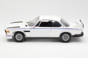 BMW 3.0 CSL E9 S Setom Spojlerjev Bel Minichamps 1:18 180029021 Kovina – slika 4 od 8
