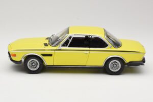 BMW 3.0 CSL E9 Rumena Minichamps 1:18 80430137980 Kovina – slika 4 od 8