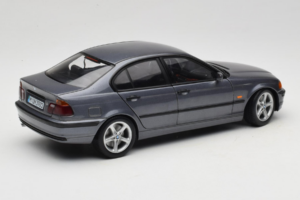 BMW 318i E46 Grey Metallic Dealerska Izdaja UT Models 1:18 80430028459 Kovina – slika 3 od 8